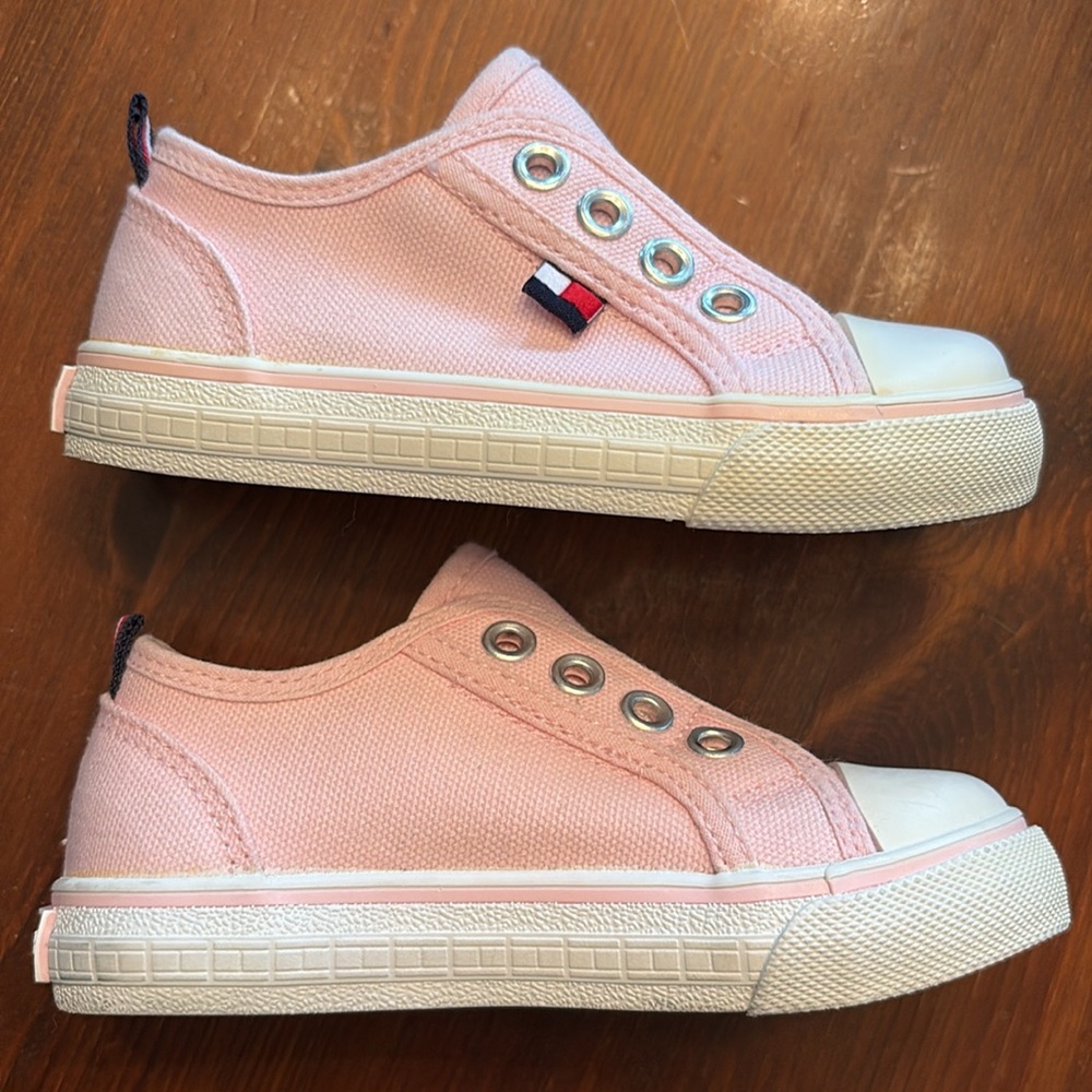 Tommy Hilfiger Slip On Laceless Sneakers Little Girl Size 7